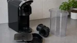 Kaffeekapselmaschinen gruendlich reinigen: Bruehkopf, Abtropfschale und Wassertank